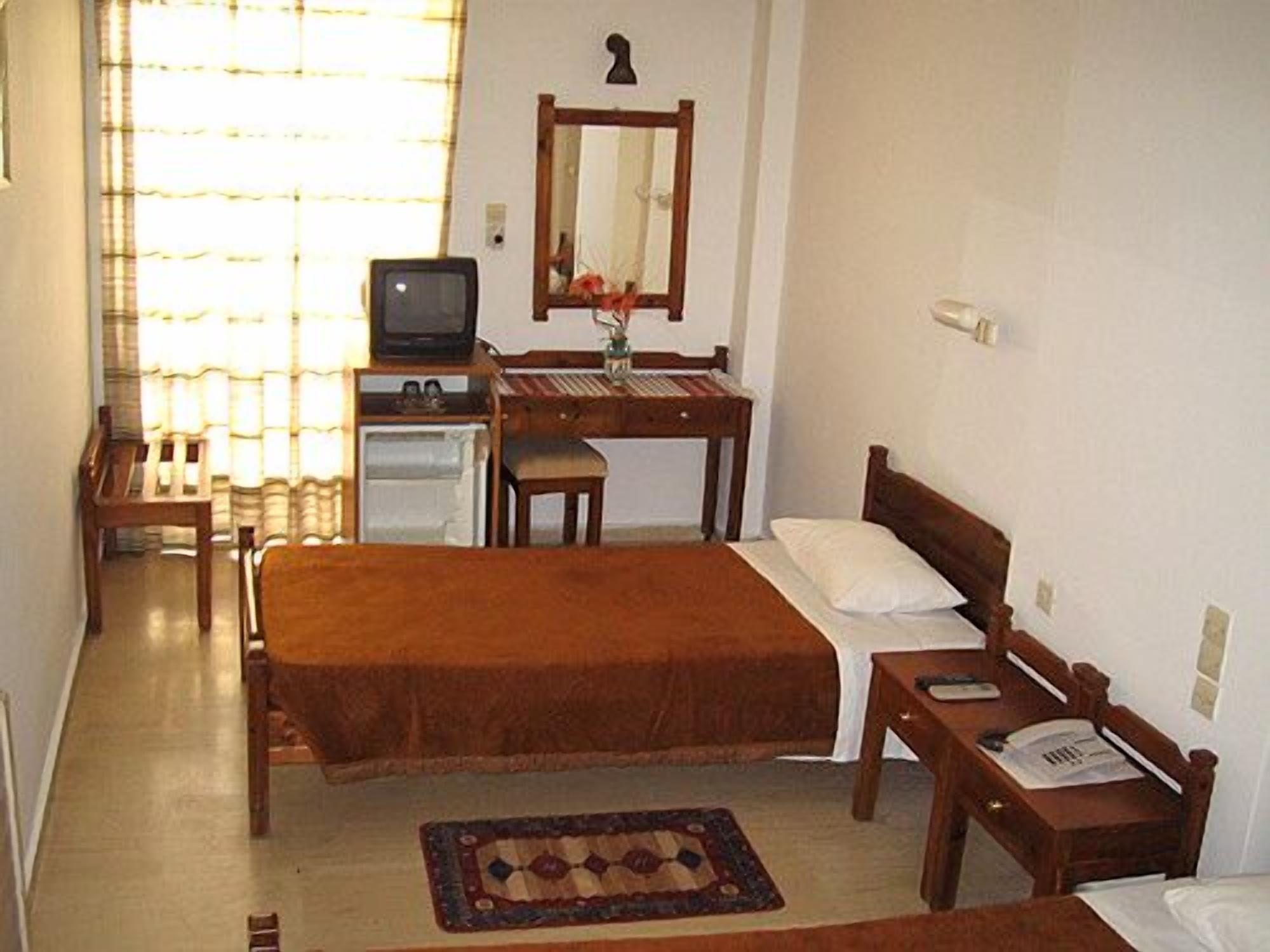Doxa Hotel อายิโอสนิโกลาโอส ภายนอก รูปภาพ