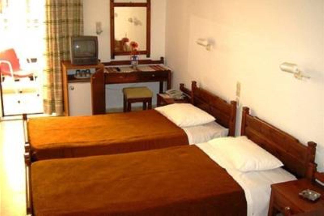 Doxa Hotel อายิโอสนิโกลาโอส ภายนอก รูปภาพ